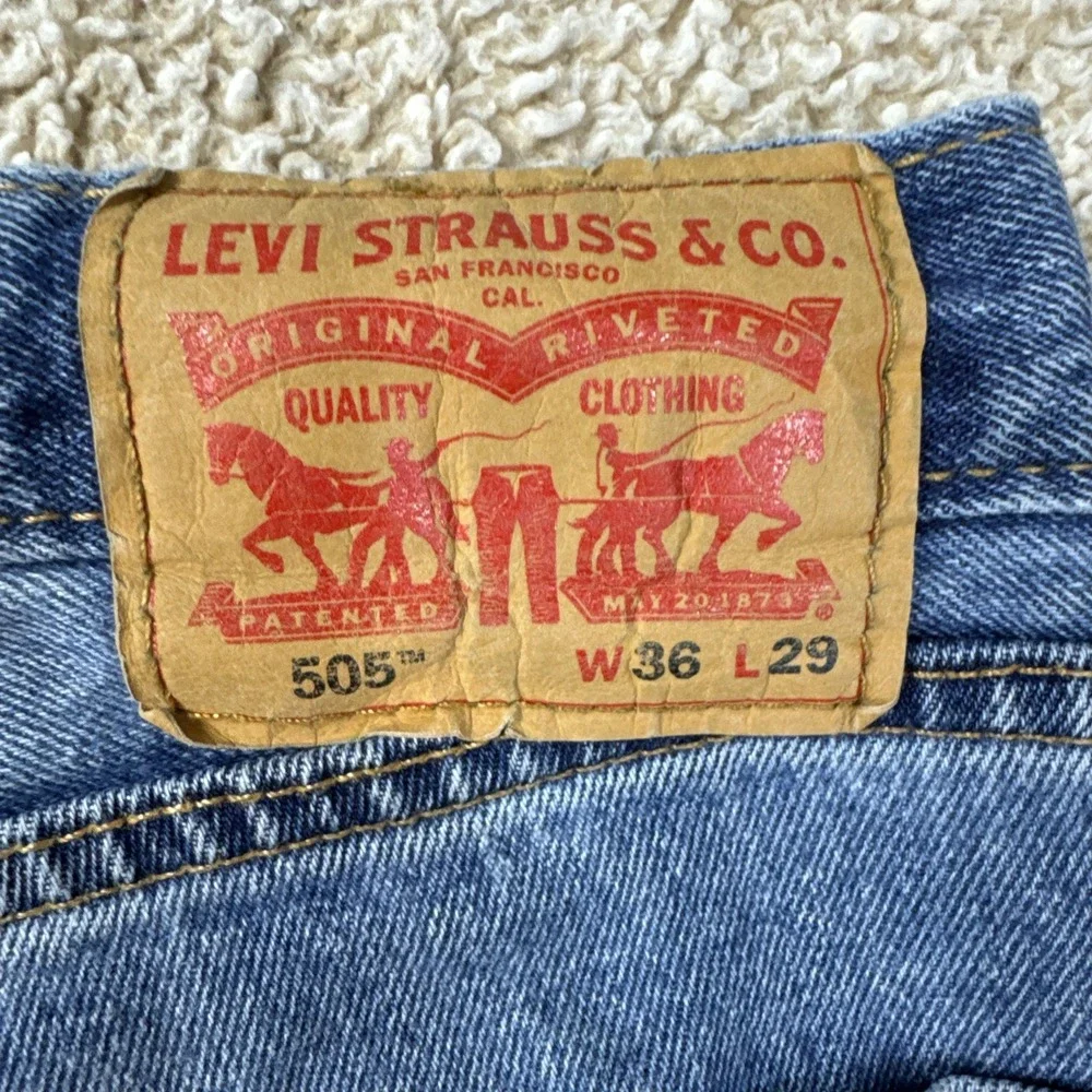 Levi's 505 Regular Fit Jeans 36x29 Men's Blue Medium Wash Straight Leg Denim